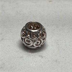 Pandora swirl spacer
